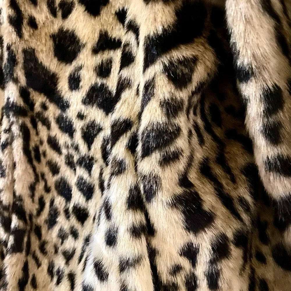 NWOT Donna Salyers Fabulous Fur 3/4 Sleeve Faux Fur Leopard Jacket - Picture 2 of 6